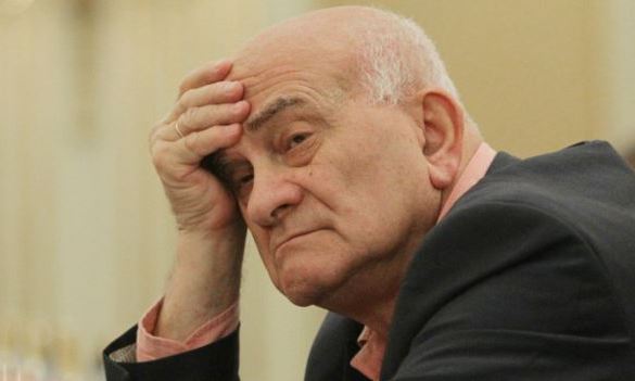 Евгений Ясин